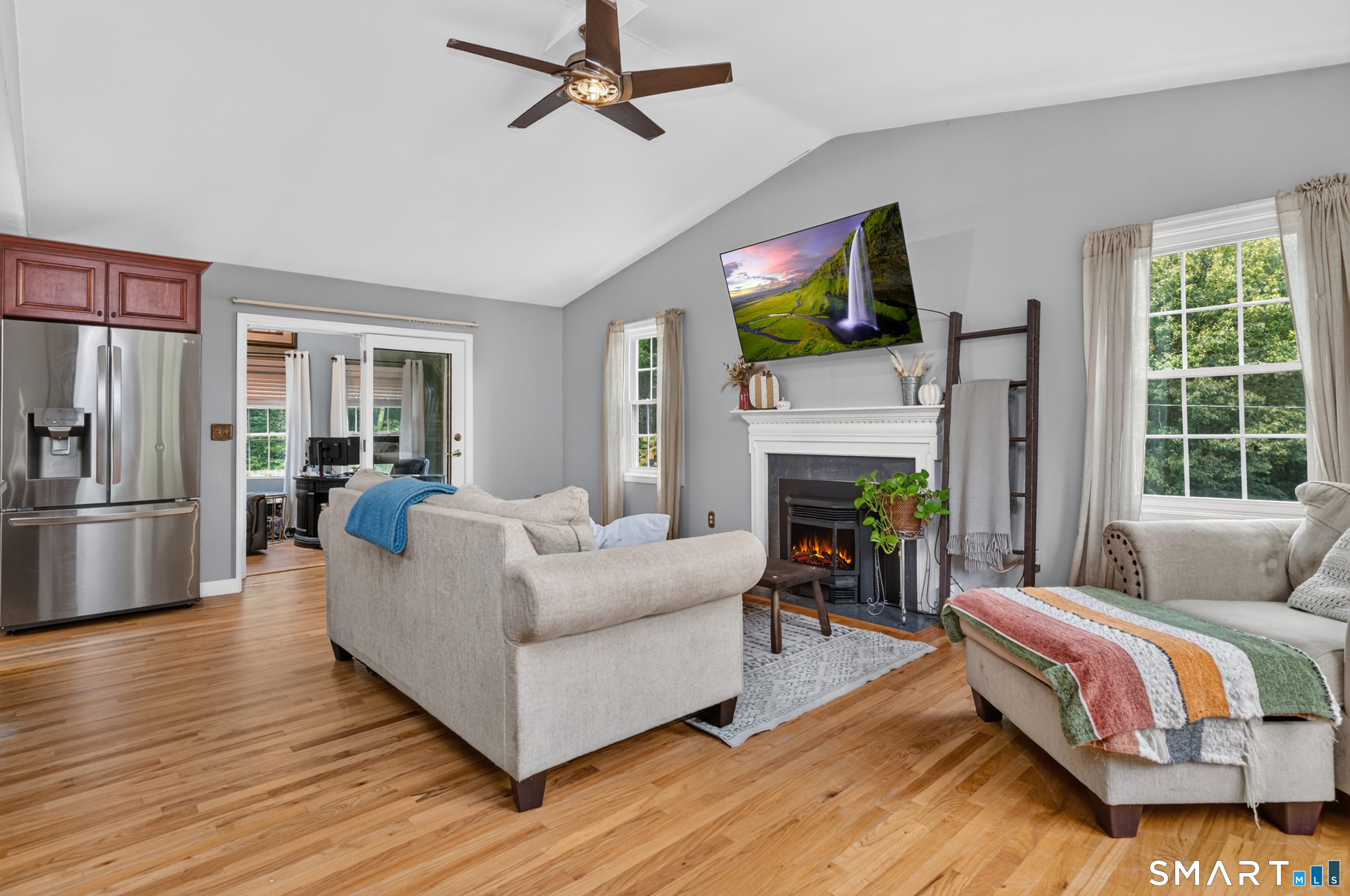 18 Rockridge Terrace Prospect CT 06712