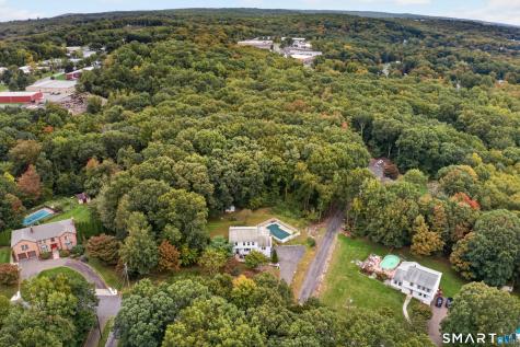 18 Rockridge Terrace Prospect CT 06712