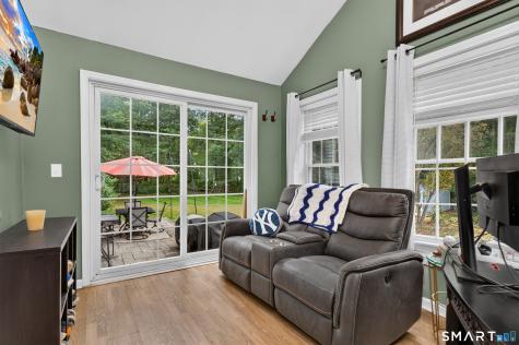 18 Rockridge Terrace Prospect CT 06712