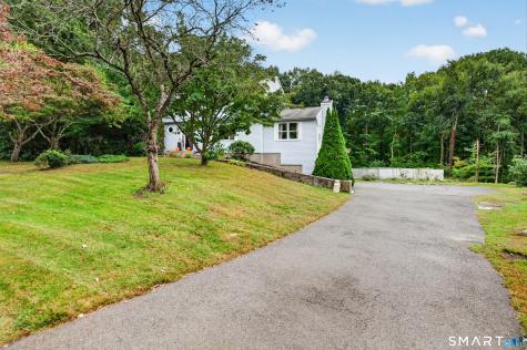 18 Rockridge Terrace Prospect CT 06712