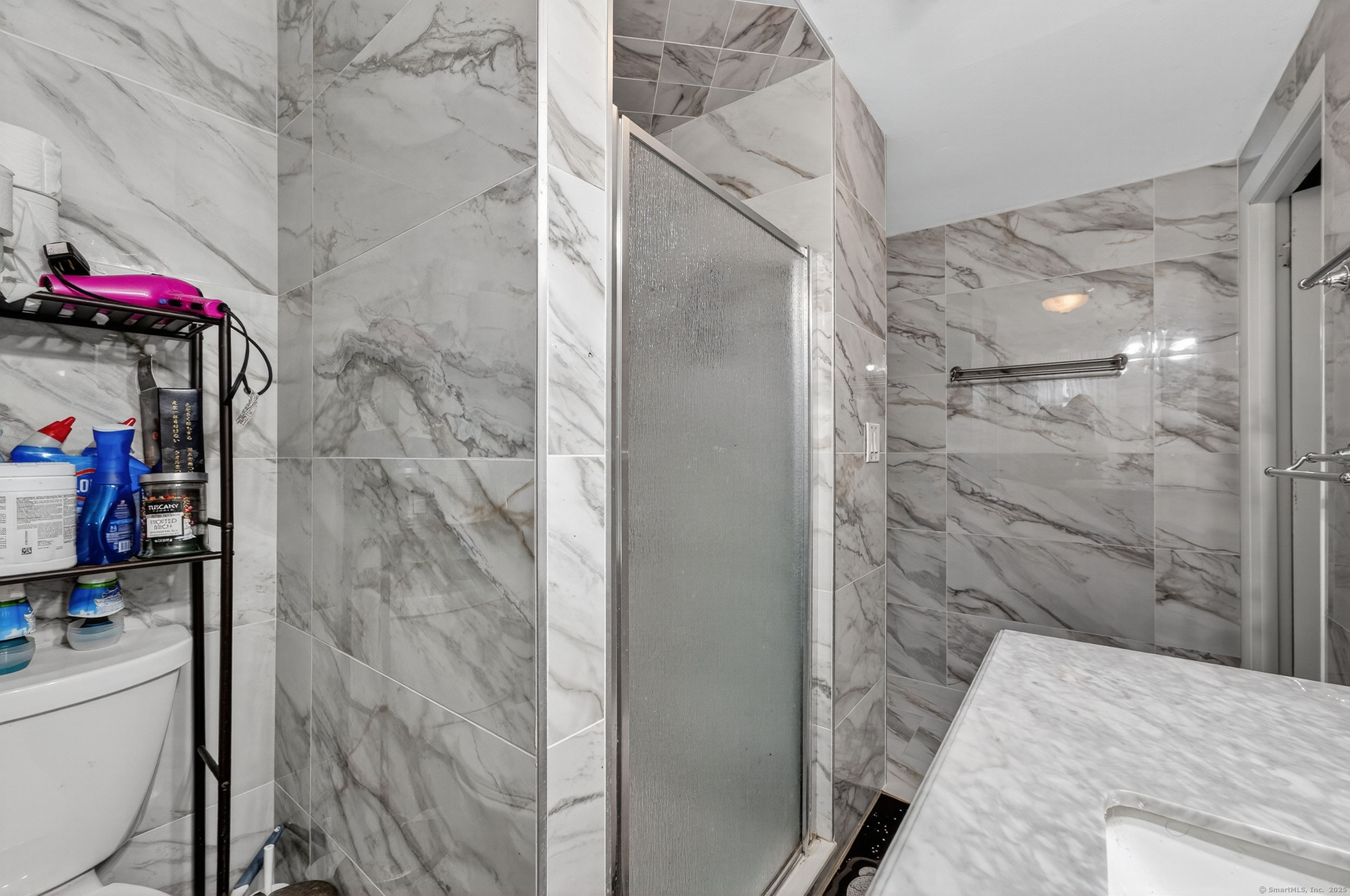 15 Saint John Street Manchester CT 06040