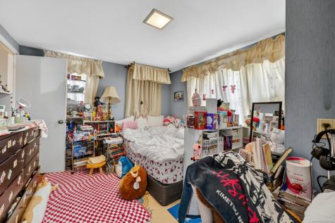 15 Saint John Street Manchester CT 06040