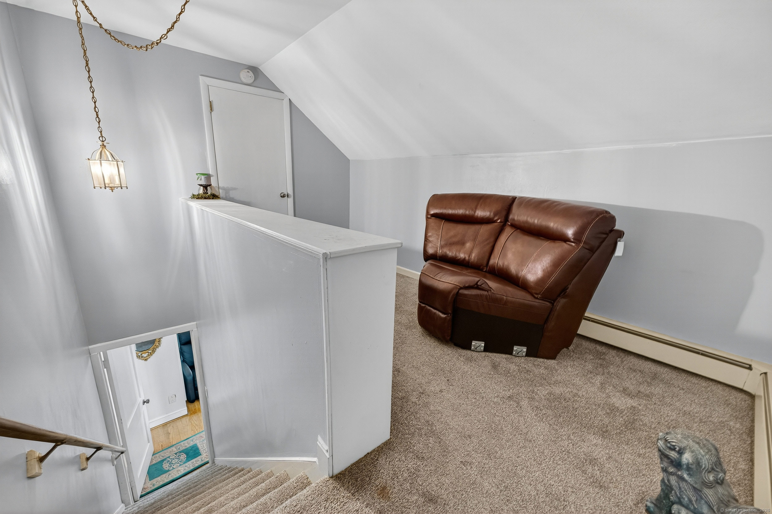 15 Saint John Street Manchester CT 06040