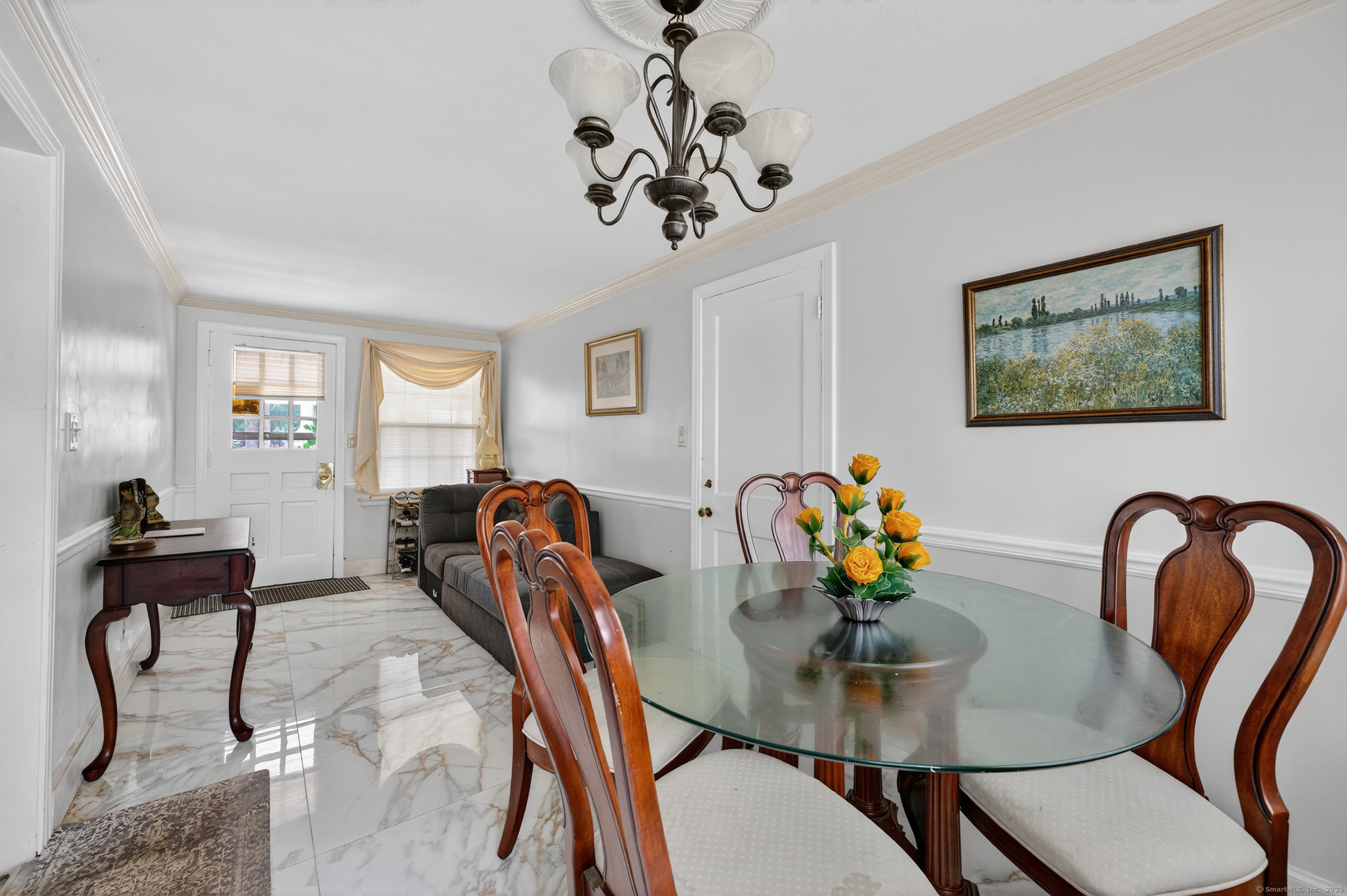 15 Saint John Street Manchester CT 06040