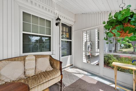 15 Saint John Street Manchester CT 06040