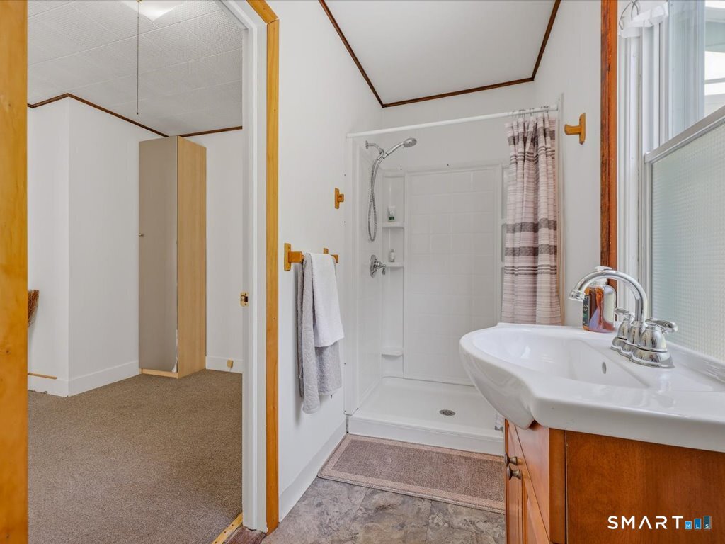 49 Cole Street New London CT 06320