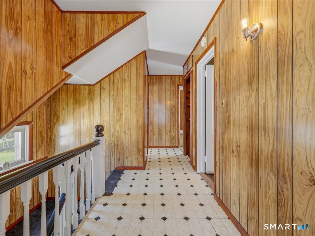 49 Cole Street New London CT 06320