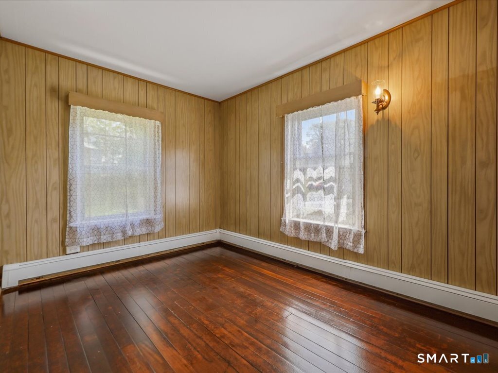 49 Cole Street New London CT 06320