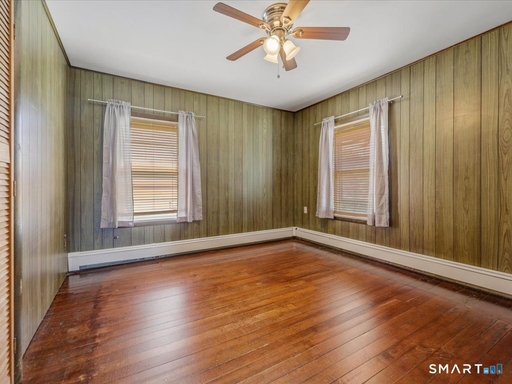 49 Cole Street New London CT 06320
