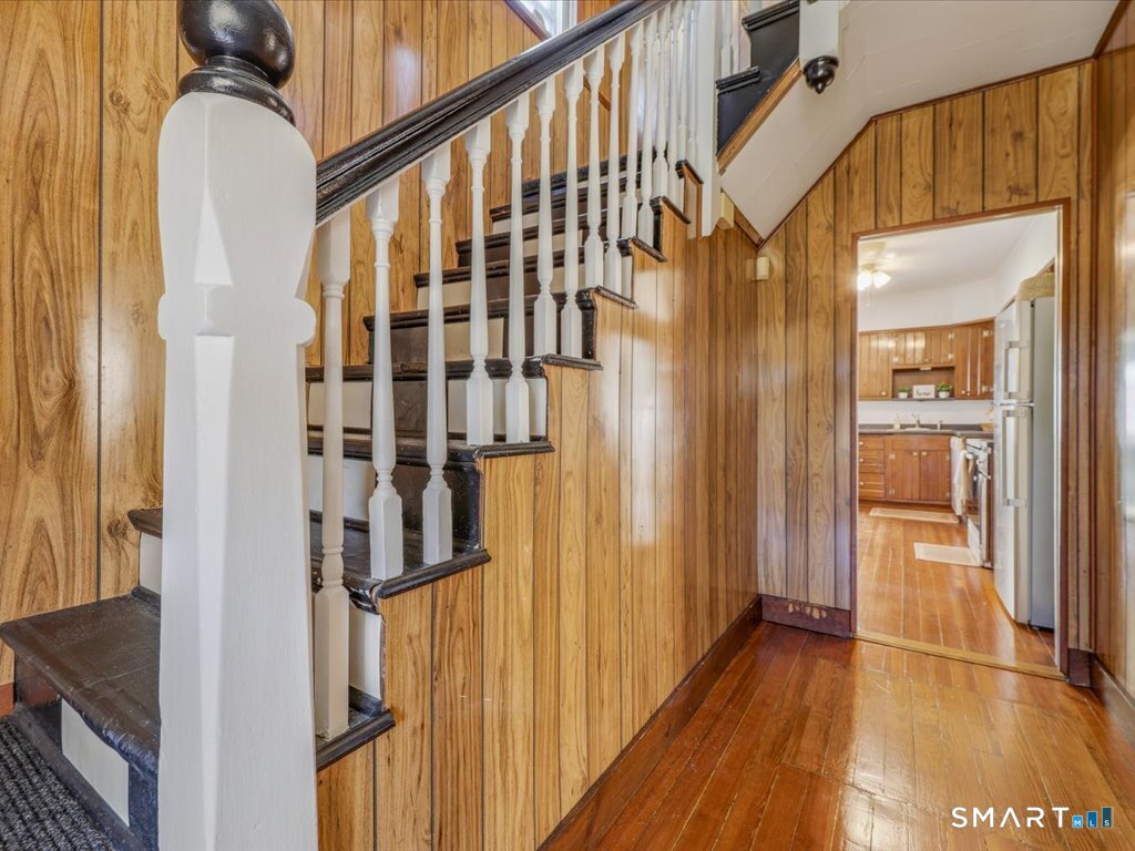 49 Cole Street New London CT 06320