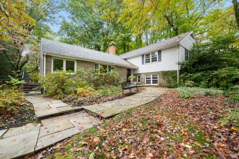 94 Richmond Lane West Hartford CT 06117