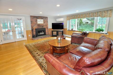 472 Firetown Road Simsbury CT 06070