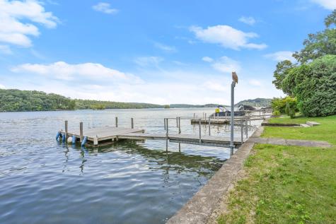 35 Knollcrest Road New Fairfield CT 06812