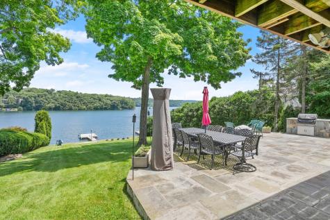 35 Knollcrest Road New Fairfield CT 06812