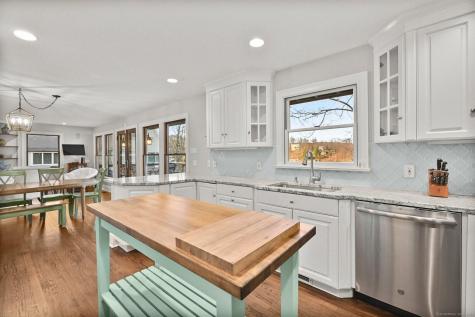 35 Knollcrest Road New Fairfield CT 06812