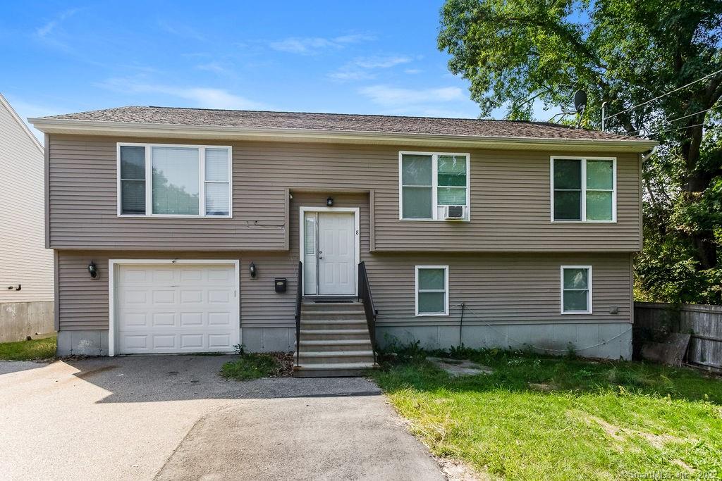 8 Roseway Street New London CT 06320