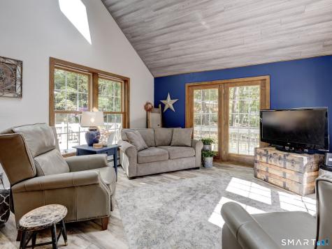 8 Fenton Bluffs Drive Willington CT 06279