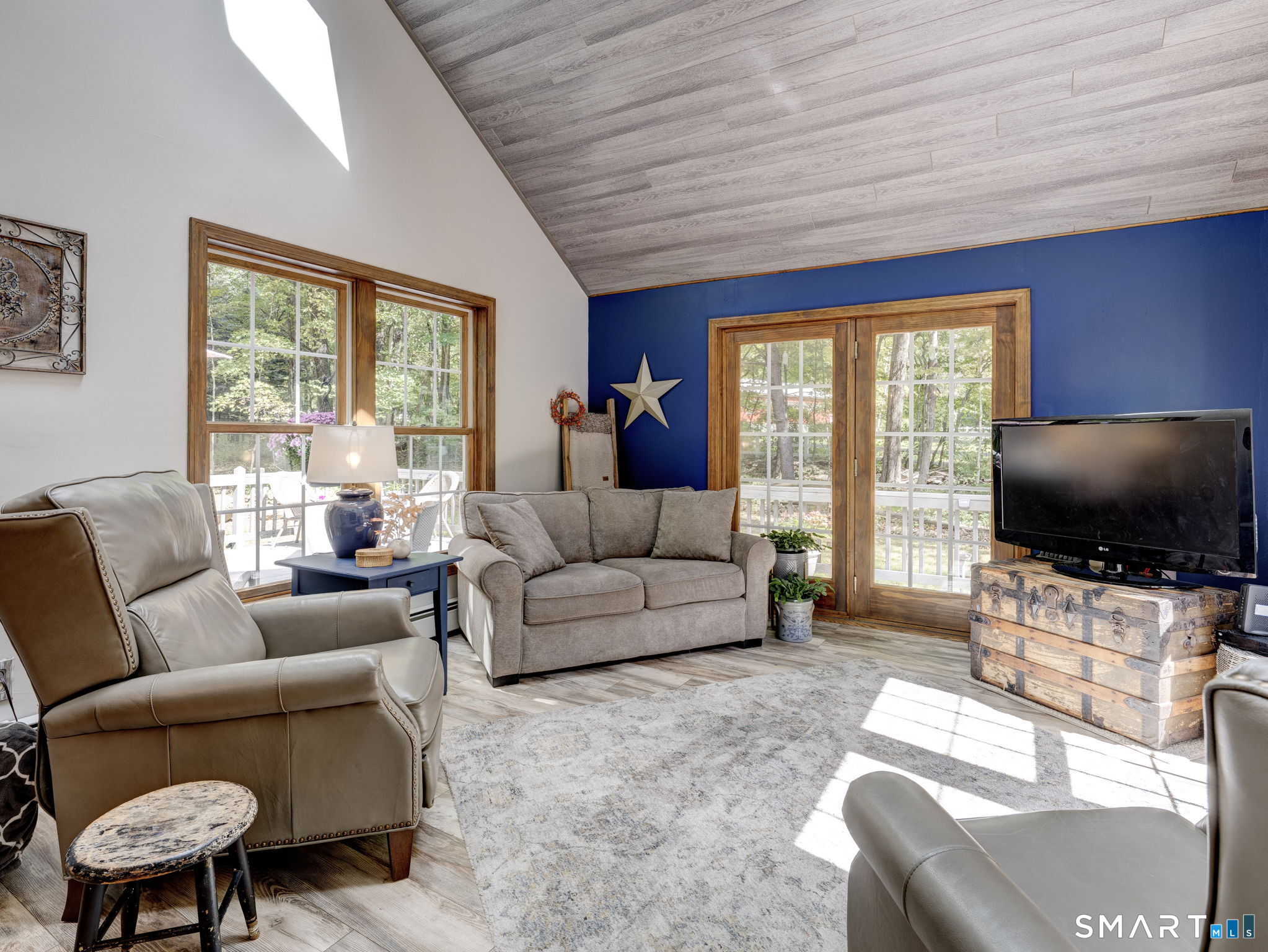 8 Fenton Bluffs Drive Willington CT 06279