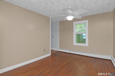 30 Durfey Street Norwich CT 06360