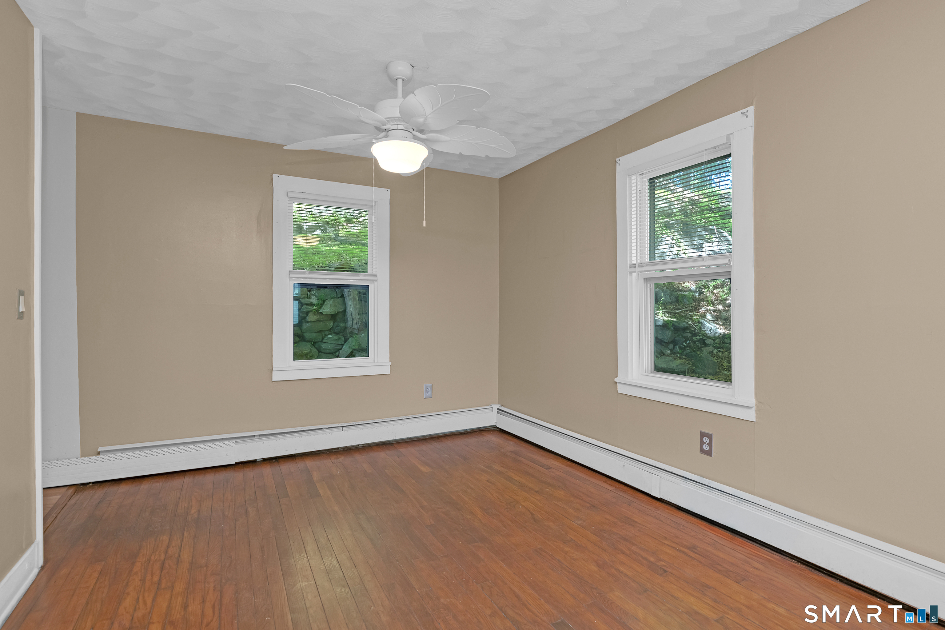 30 Durfey Street Norwich CT 06360