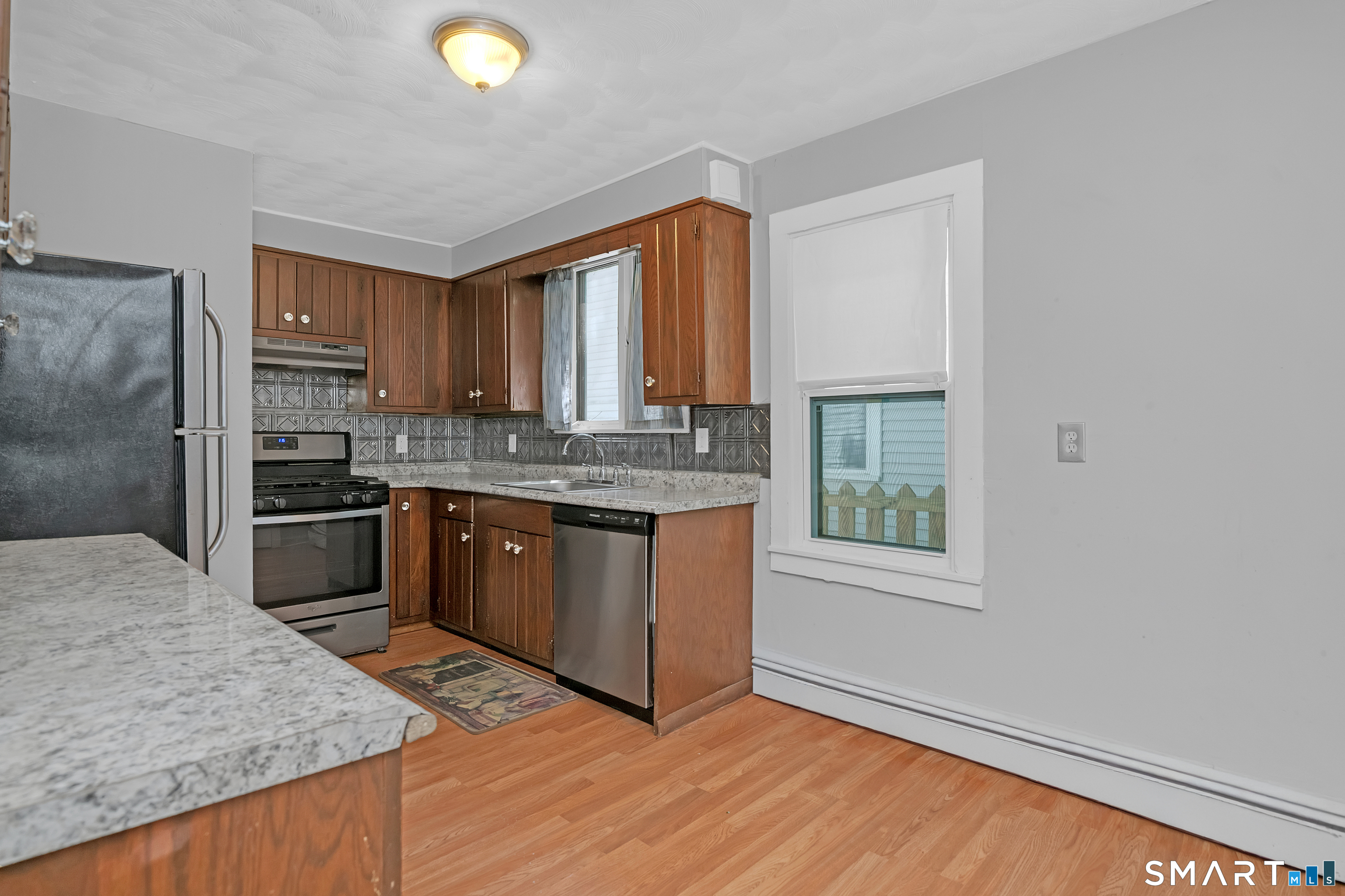 30 Durfey Street Norwich CT 06360