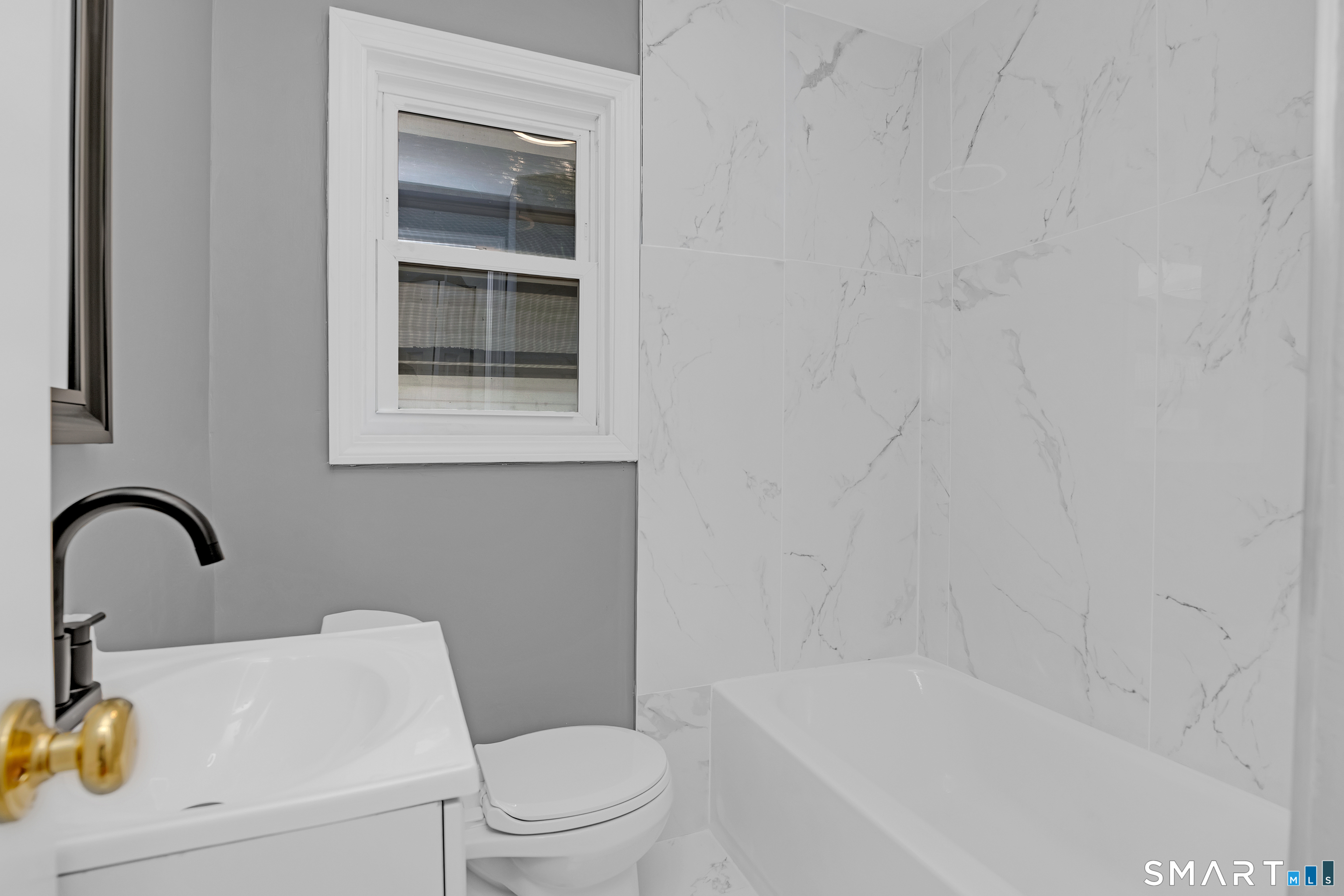 30 Durfey Street Norwich CT 06360