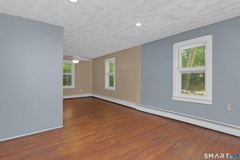 30 Durfey Street Norwich CT 06360