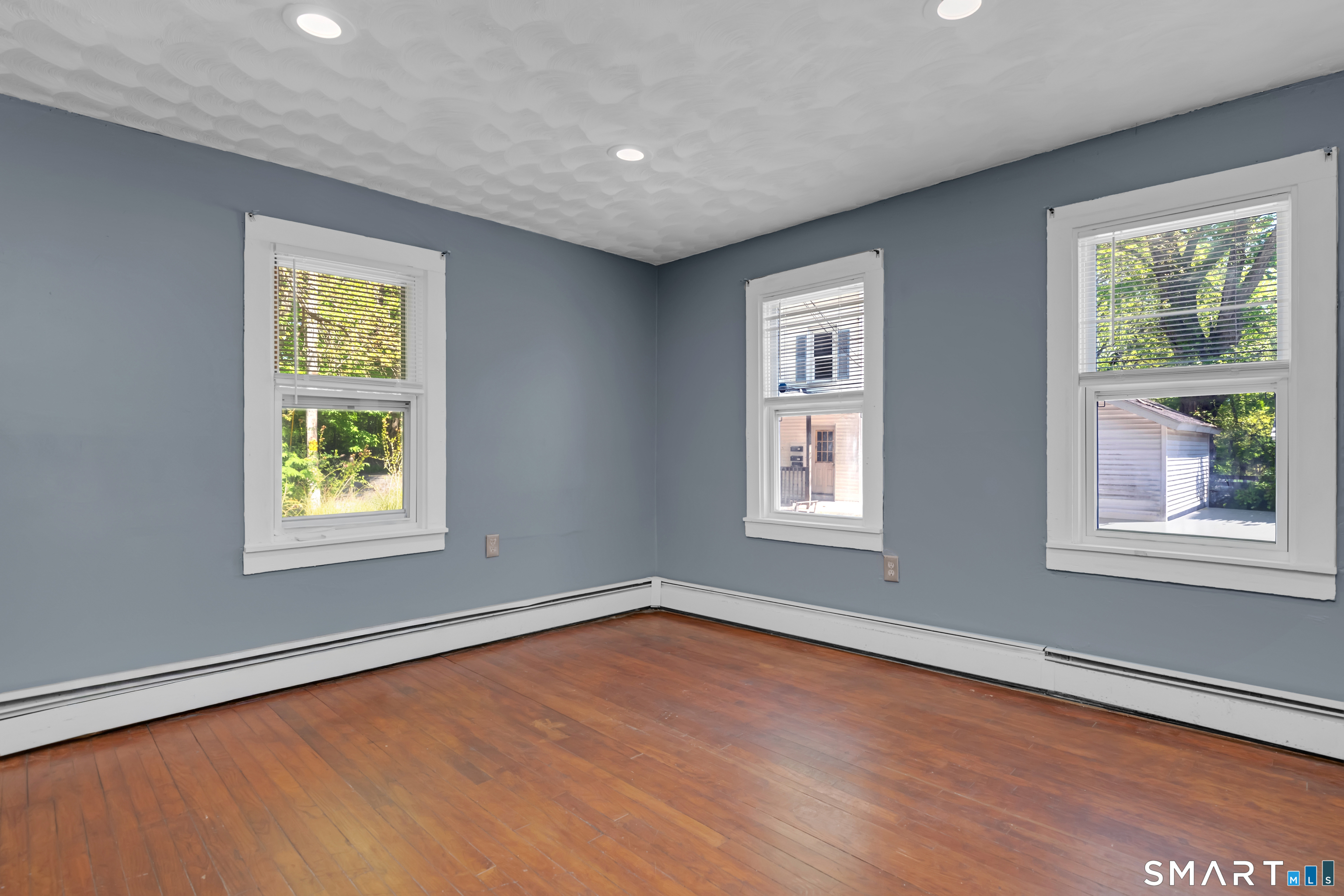 30 Durfey Street Norwich CT 06360