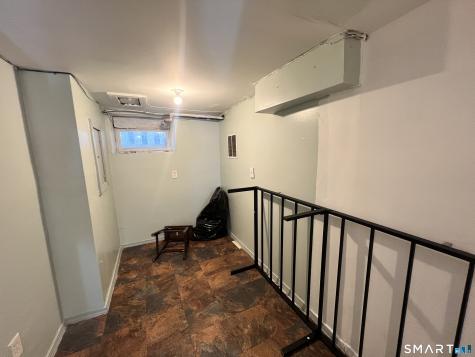 366 Dover Street Bridgeport CT 06610