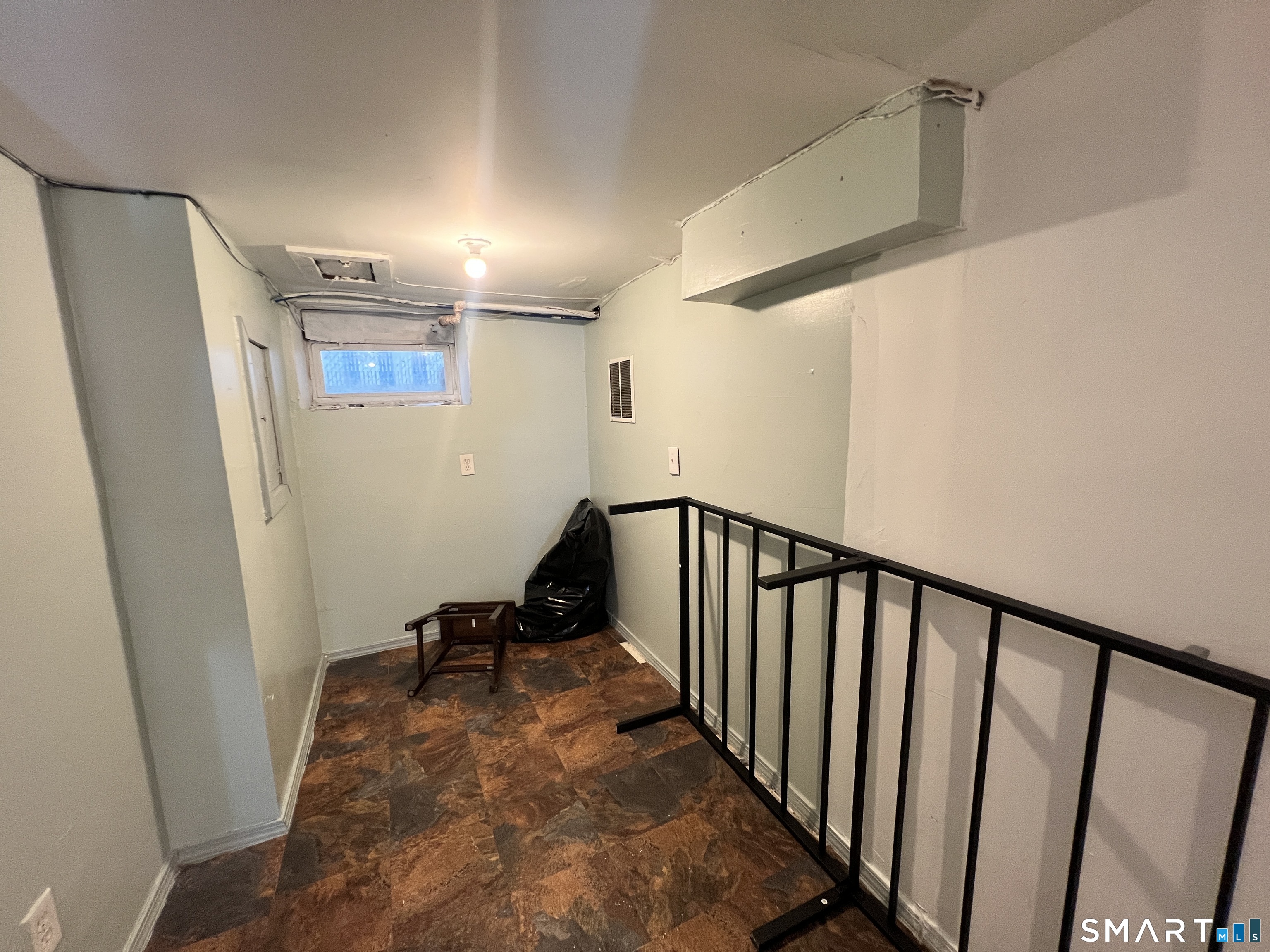 366 Dover Street Bridgeport CT 06610
