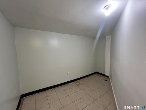 366 Dover Street Bridgeport CT 06610