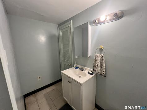 366 Dover Street Bridgeport CT 06610