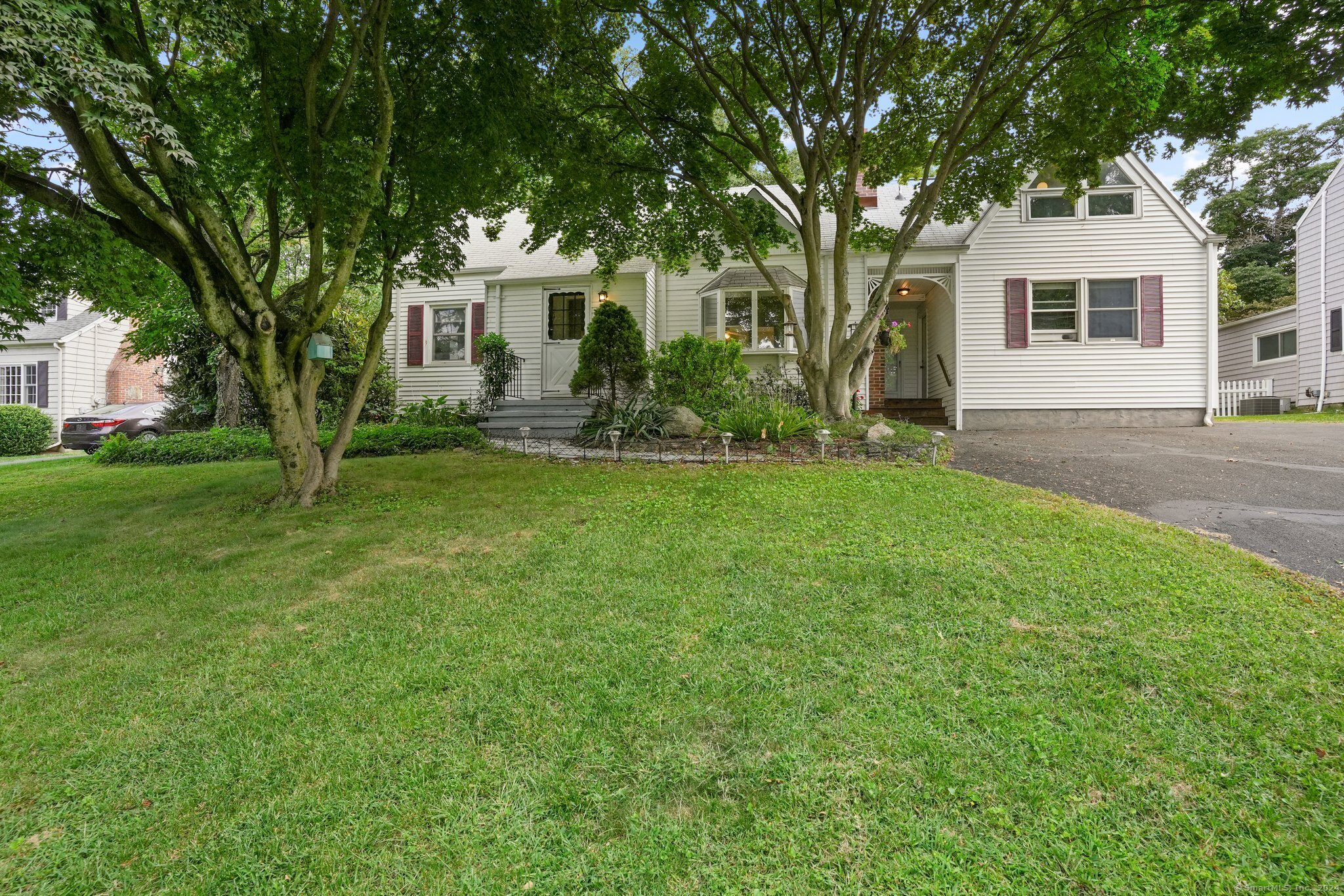 258 Woodridge Avenue Fairfield CT 06825