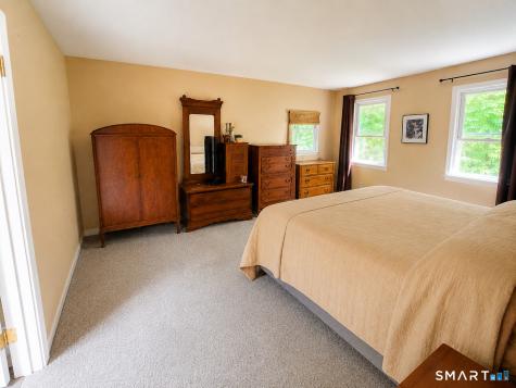 26 Mountain Laurel Lane Newtown CT 06482