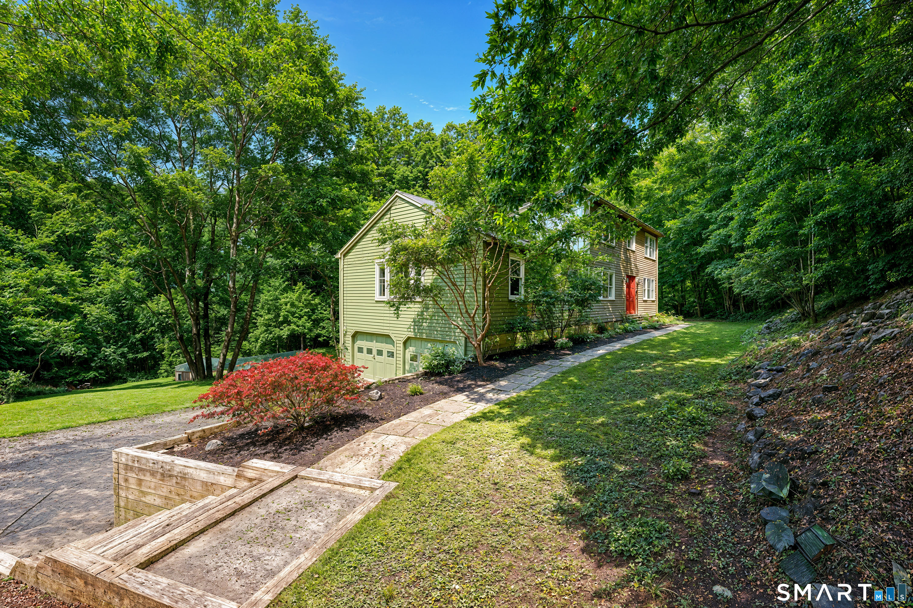 26 Mountain Laurel Lane Newtown CT 06482