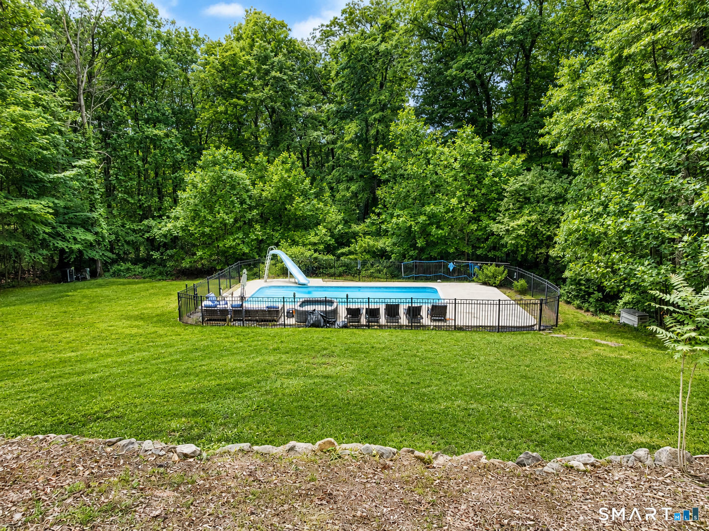 26 Mountain Laurel Lane Newtown CT 06482