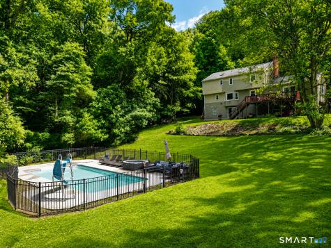 26 Mountain Laurel Lane Newtown CT 06482