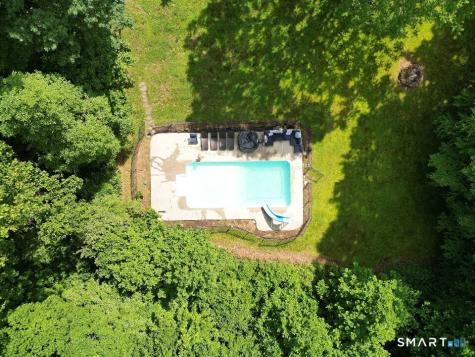 26 Mountain Laurel Lane Newtown CT 06482