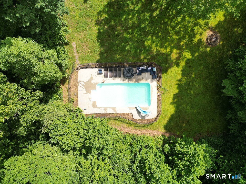 26 Mountain Laurel Lane Newtown CT 06482