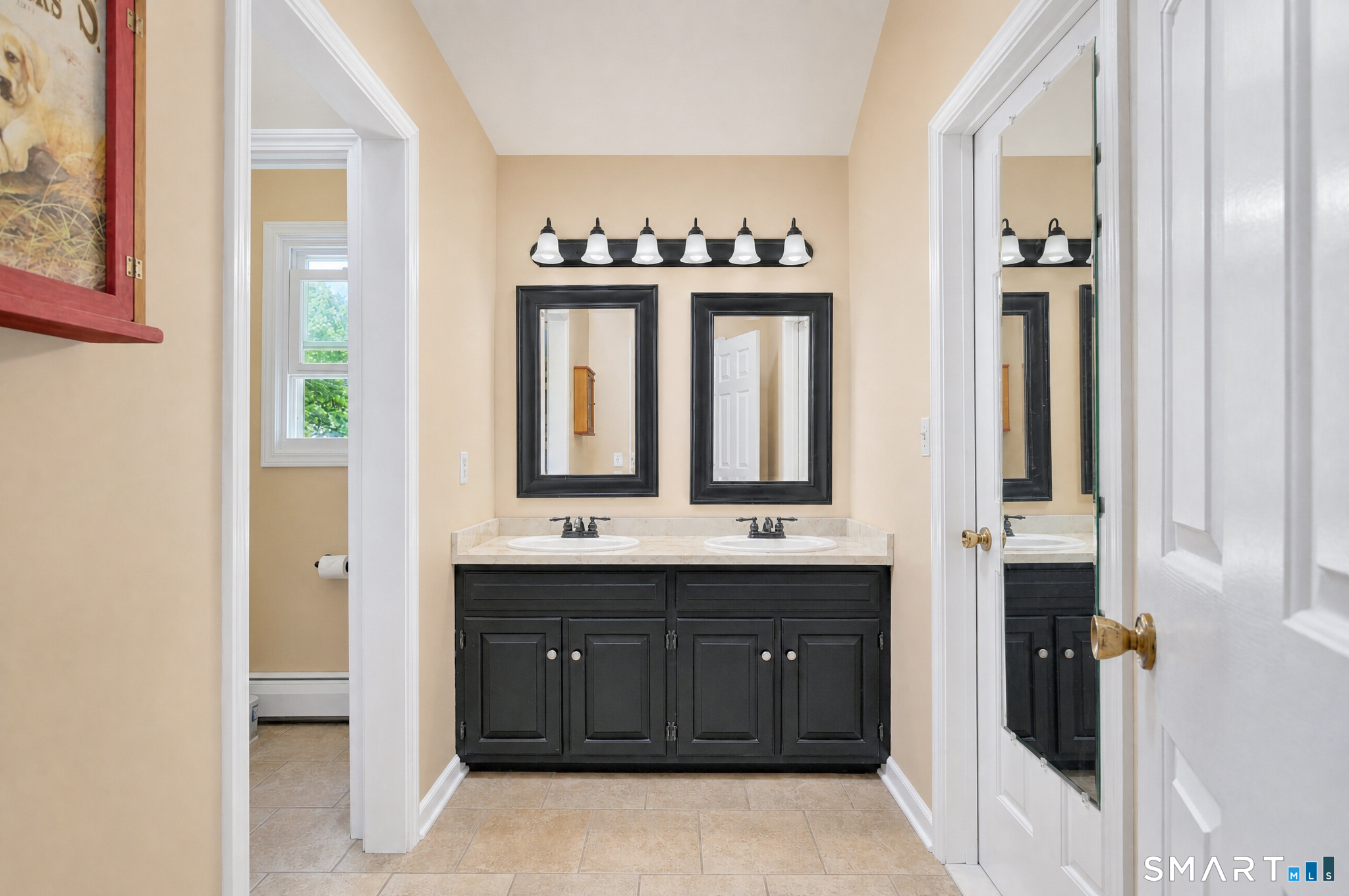 26 Mountain Laurel Lane Newtown CT 06482