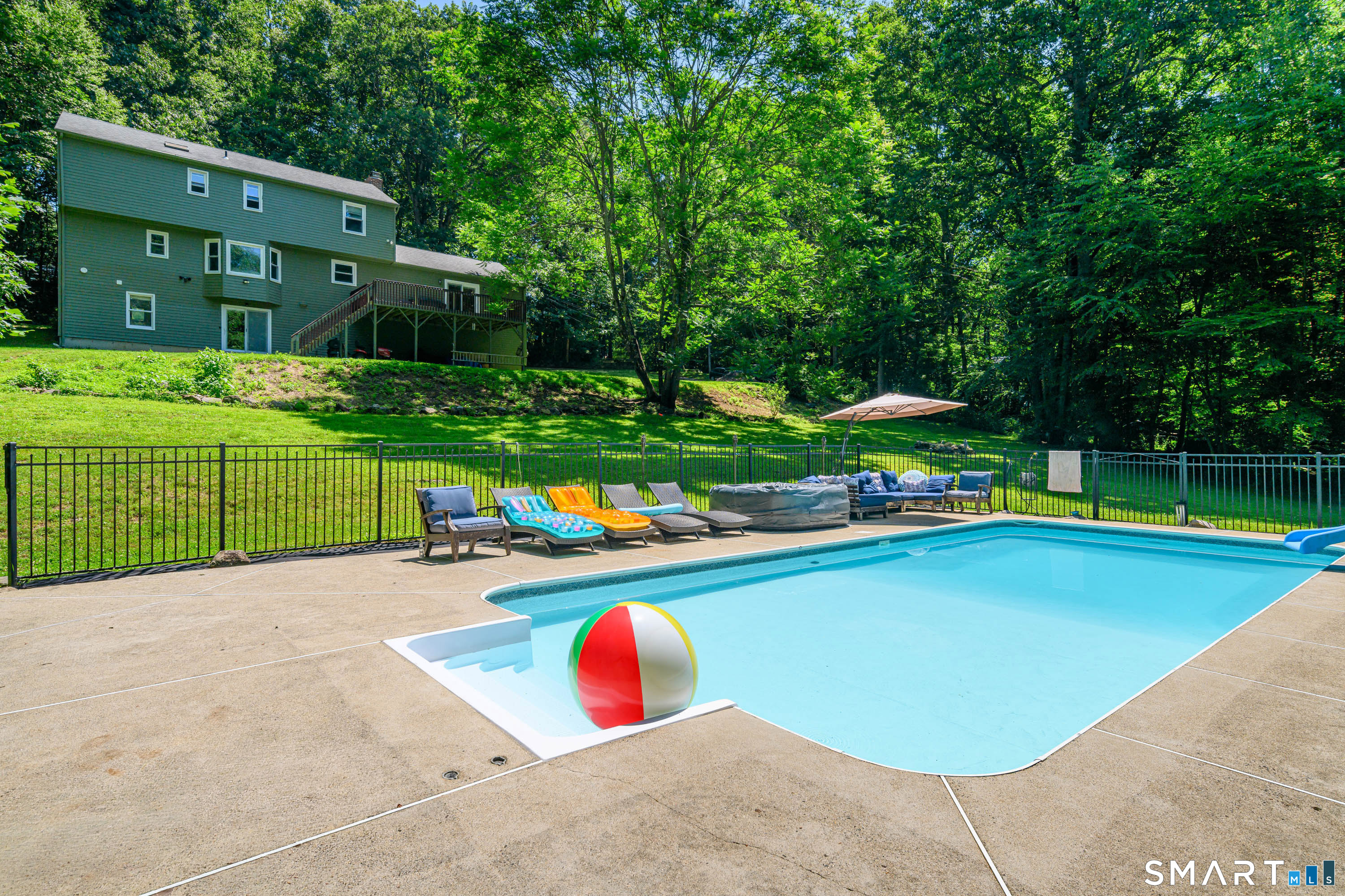 26 Mountain Laurel Lane Newtown CT 06482