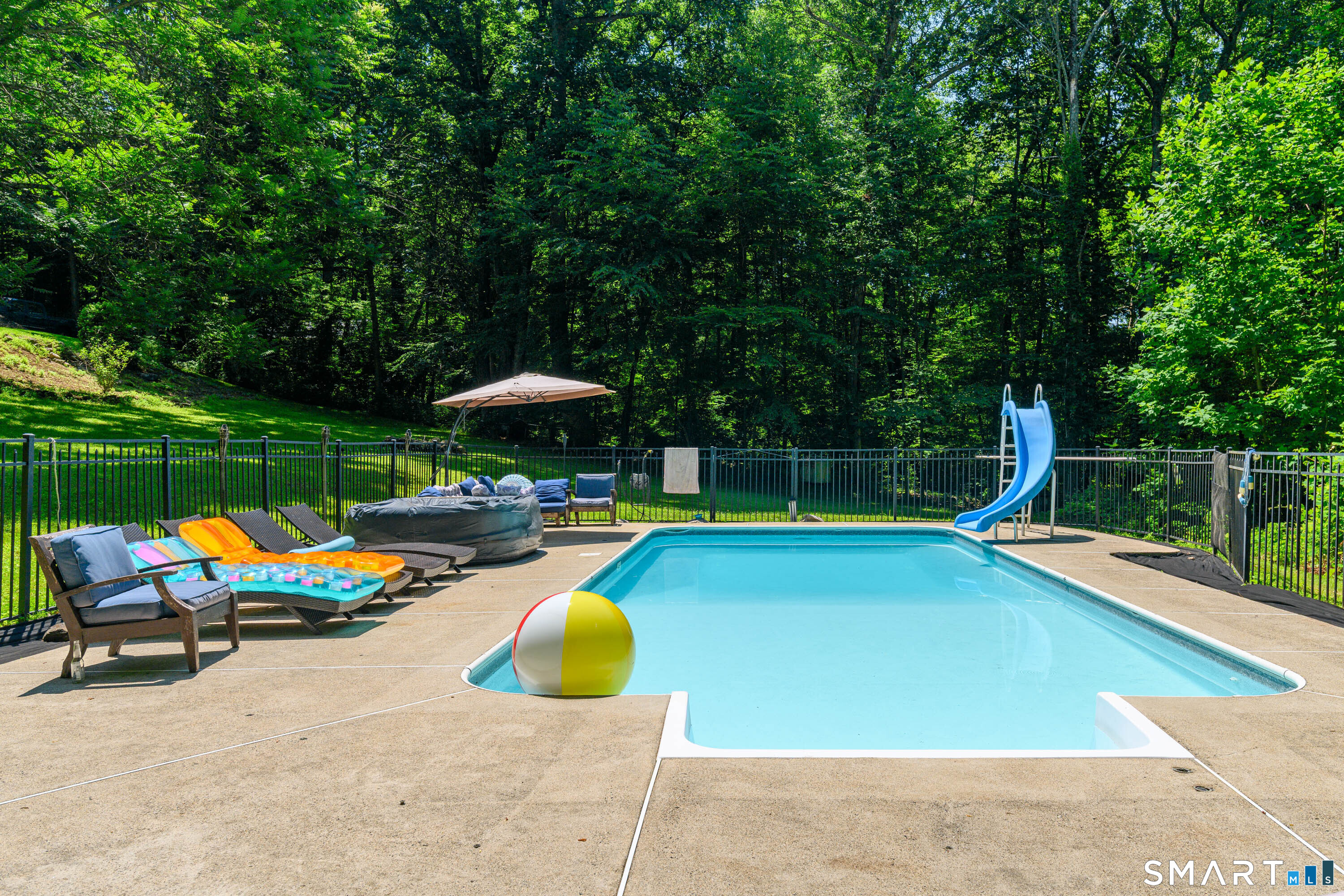 26 Mountain Laurel Lane Newtown CT 06482