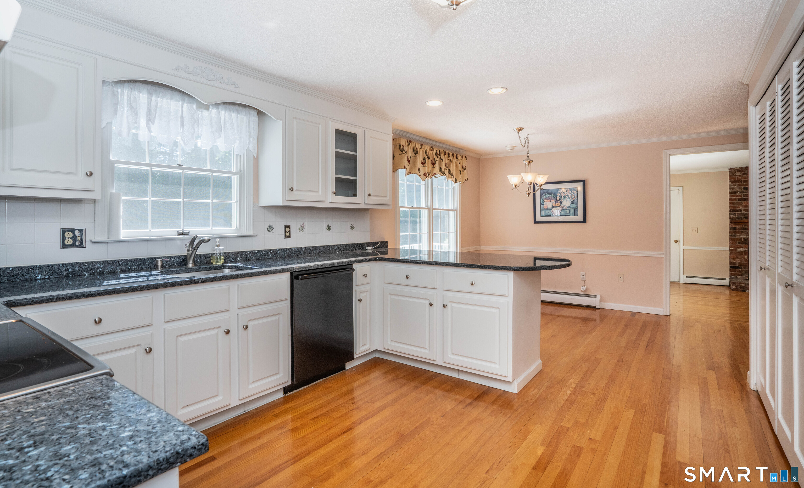 290 Old Farms Road Simsbury CT 06070