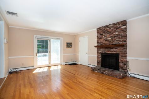 290 Old Farms Road Simsbury CT 06070