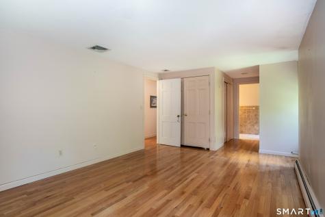 290 Old Farms Road Simsbury CT 06070