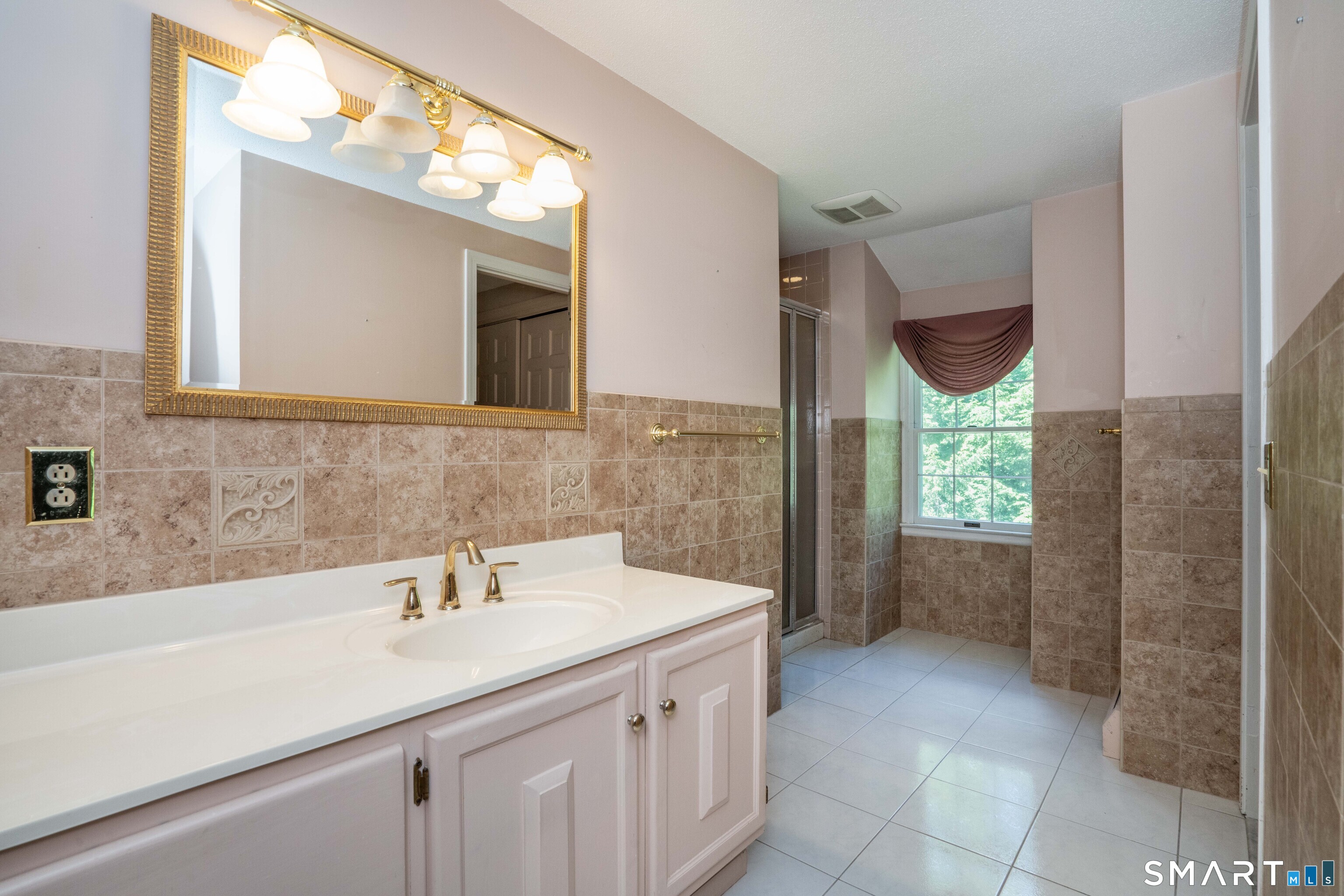 290 Old Farms Road Simsbury CT 06070
