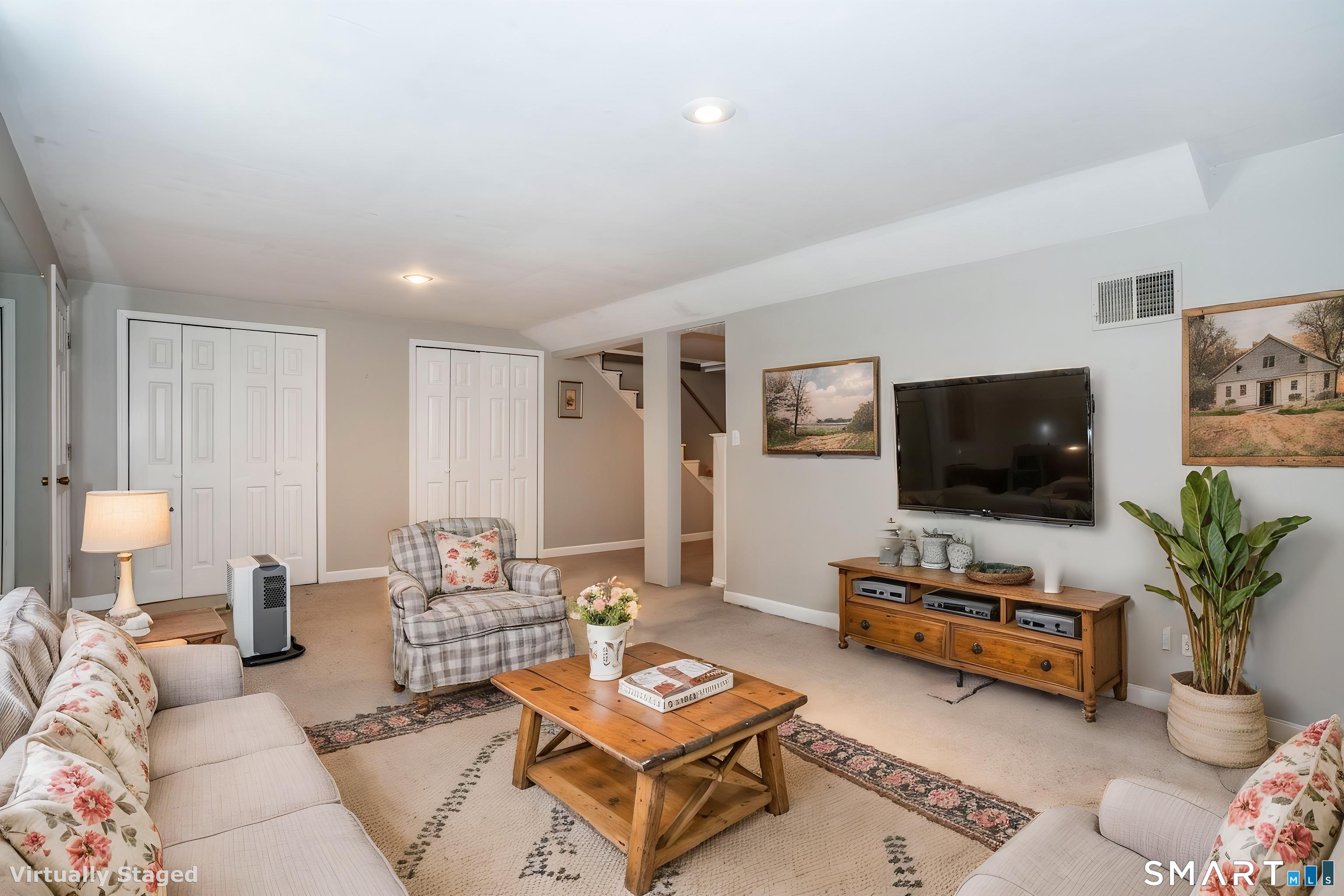 290 Old Farms Road Simsbury CT 06070