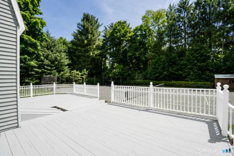 290 Old Farms Road Simsbury CT 06070
