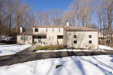 70 Pine Hollow Drive Middlebury CT 06762