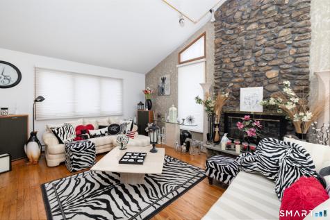 70 Pine Hollow Drive Middlebury CT 06762